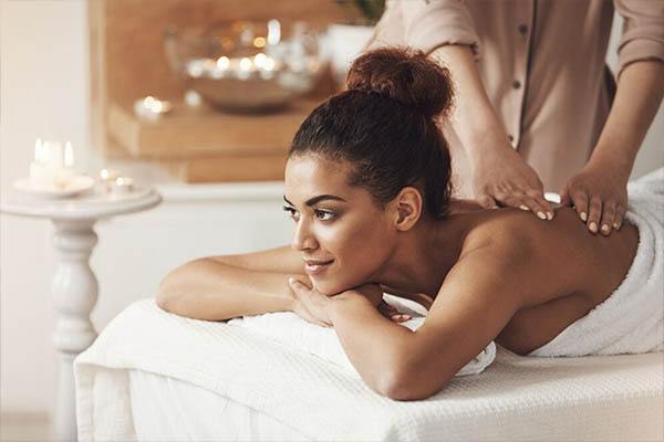 Massagens Relaxantes em Piracicaba – Empresa 3 Massagistas em Piracicaba | Um Novo Eu Terapias Holísticas e Massagens