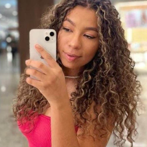 Vanessa – Massoterapeuta em Piracicaba Massoterapeutas em Piracicaba | Um Novo Eu Terapias Holísticas e Massagens