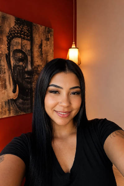 Caroline Alves – Massoterapeuta e terapeuta tantrica em Piracicaba Massoterapeuta e terapeuta tantrica em Piracicaba | Um Novo Eu Terapias Holísticas e Massagens